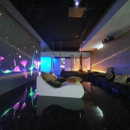 X Hotel Saviano Esterno foto