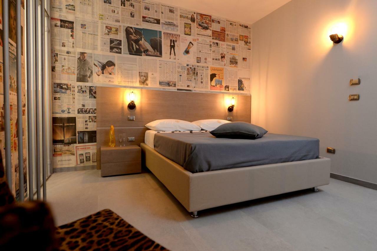 X Hotel Saviano Esterno foto