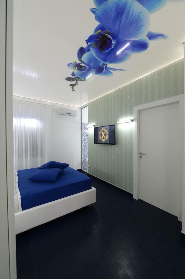 X Hotel Saviano Esterno foto